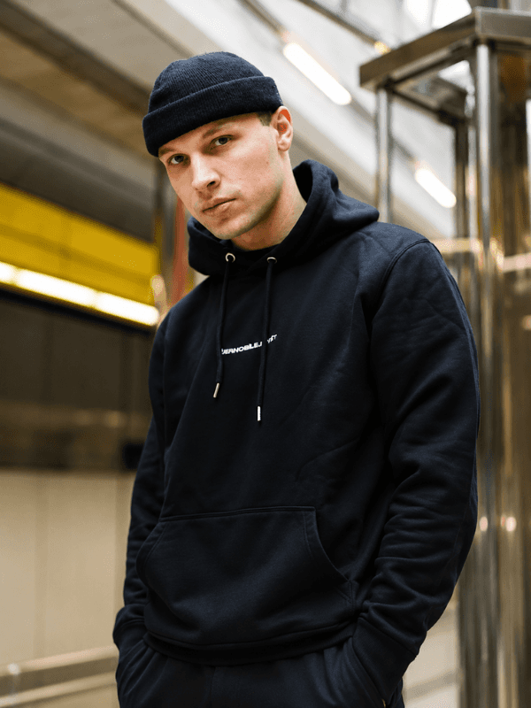 Viktor Sheen Merch 01
